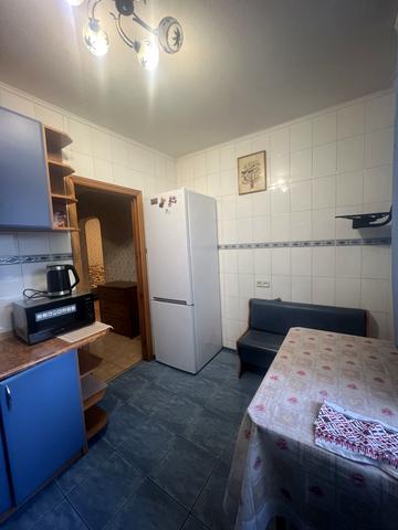 Ревуцького вул., 7