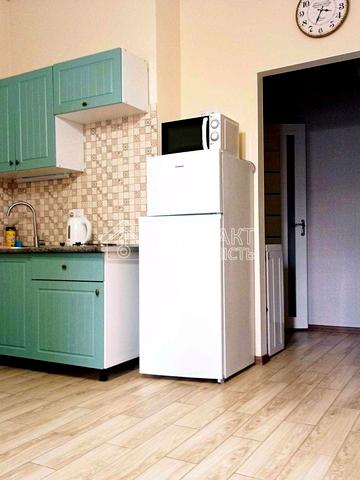 Білобровський пров., 5