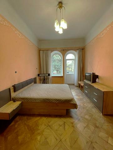 Михайла Туган-Барановського вул., 6