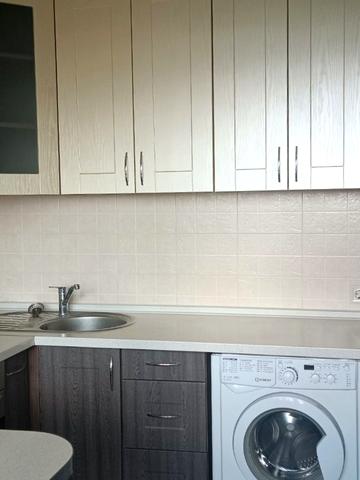 Академіка Вернадського бульв., 87