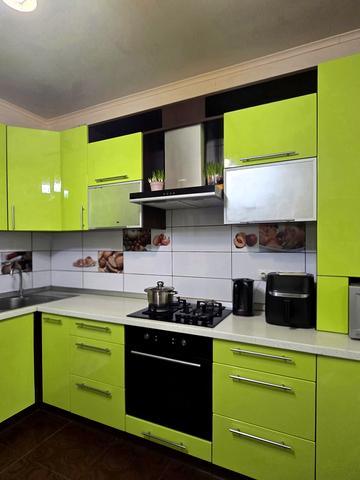 Боголюбова вул., 8