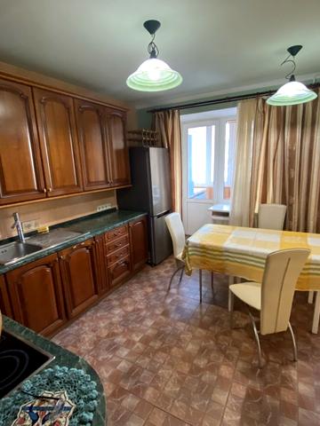 Андрія Верхогляда вул. (Михайла Драгомирова), 2