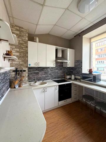 Подільська вул., 147/1