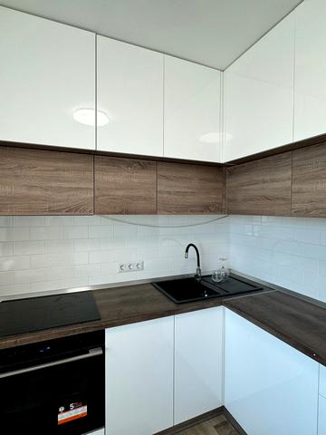 Алматинська вул. (Алма-Атинська), 39-Д