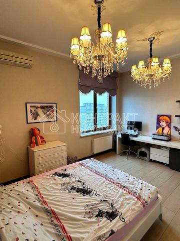 Ляпунова вул., 16