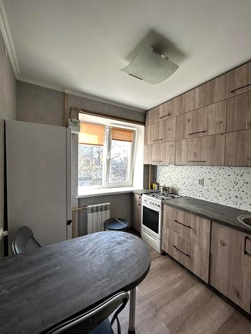 Богоявленська вул. (Черняка), 12