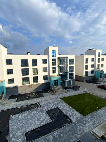 Патріотів вул., (Будинок 8)