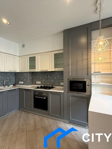 Павла Лі пров. (Московський), 2-А