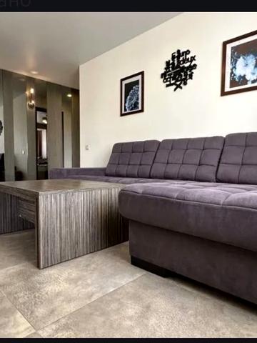 Героїв просп., 11