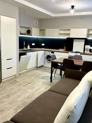 Червоної Калини просп., 133