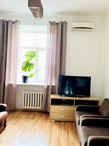 Лисенка вул., 4