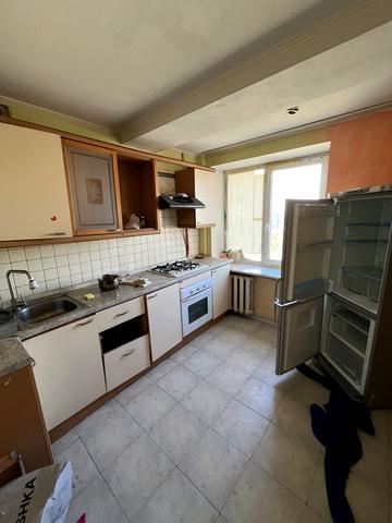 Миколи Василенка вул., 13