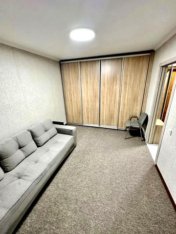 Космонавта Поповича вул. (Космонавта Волкова), 18