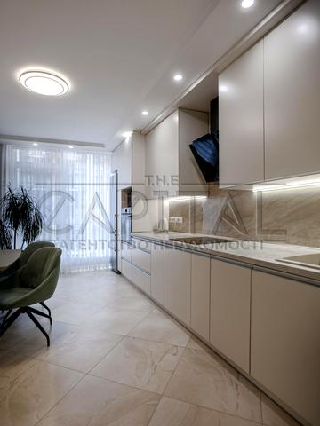 Предславинська вул., 42-А