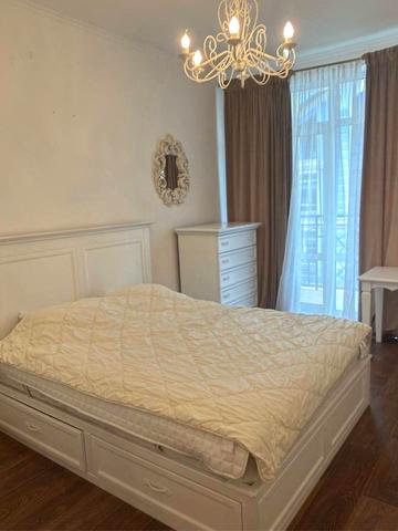 Дегтярна вул., 7