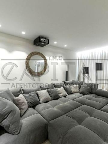 Андрія Верхогляда вул. (Михайла Драгомирова), 5