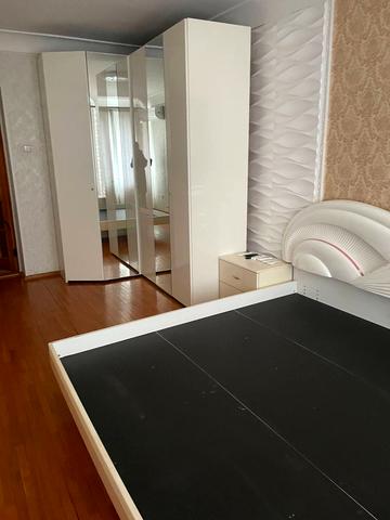 Садова вул. (Чубаря), 1