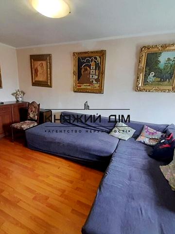 Свободи просп., 30