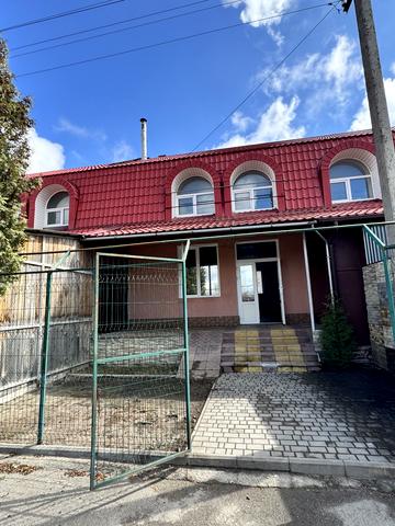 Олександра Довженка вул., 2К