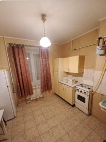 Героїв України вул., 17/24 к1