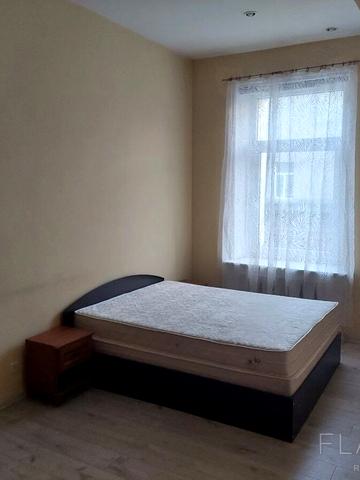 Хрещатик вул. (Kreschatic), 15