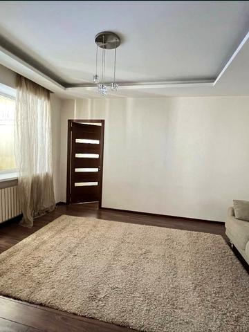 Січеславська Набережна вул., 37