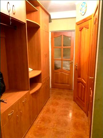 Чорнобильська вул., 9