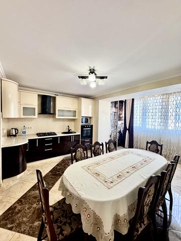 Петра Маланюка вул., 52/2