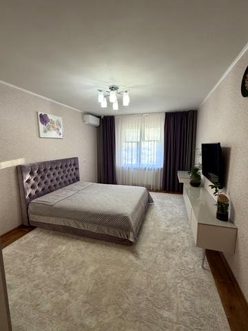 Ясинуватський пров., 11