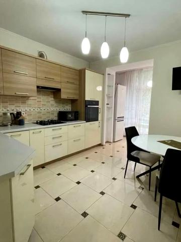 Гетьмана Мазепи вул., 141