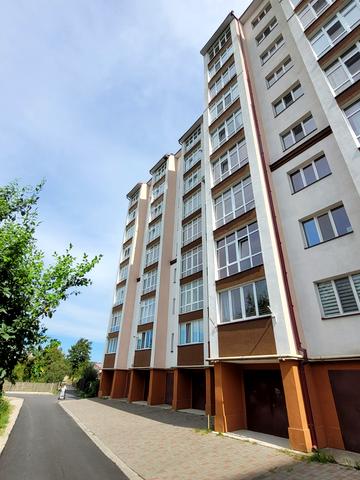Яблунева вул., 2