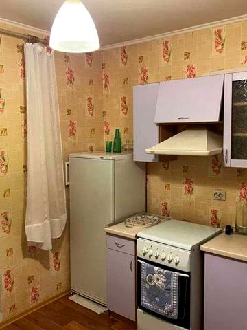 Григорія Ващенка вул., 1