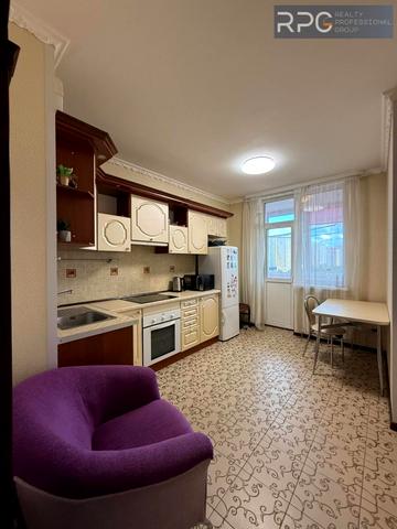 Єлизавети Чавдар вул., 3