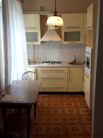 Вишгородська вул., 24