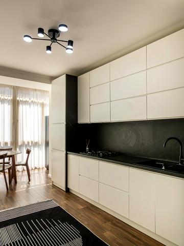 Європейська вул., 2