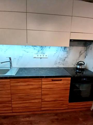 Лариси Руденко вул., 5