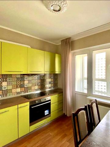 Бориса Гмирі вул., 16А