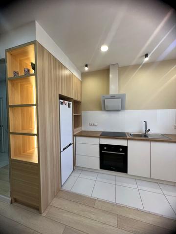 Перлинна вул., 6