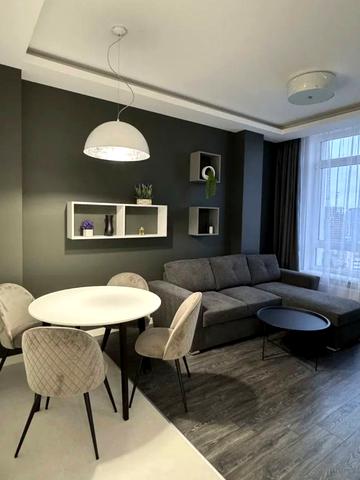 Жилянська вул., 68