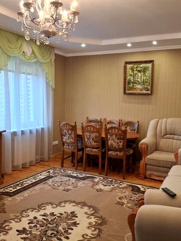 Миколи Голего вул. (Лебедєва-Кумача), 12