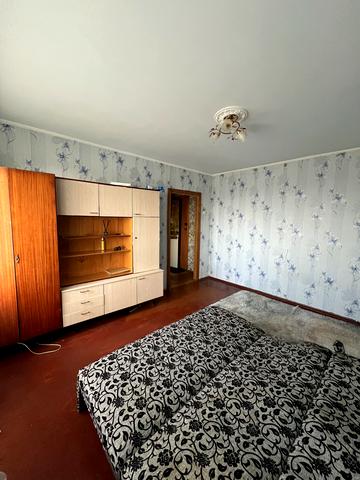 Вокзальна вул., 14