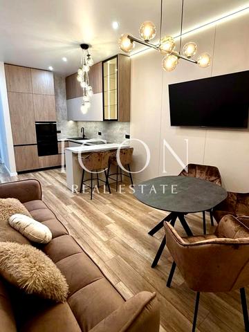 Вишгородська вул., 45/11