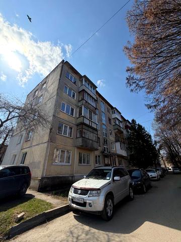 Максима Кривоноса вул., 5