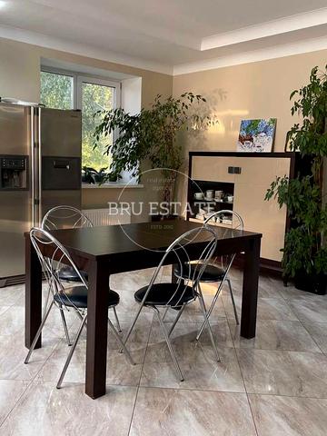 Білогородська вул.