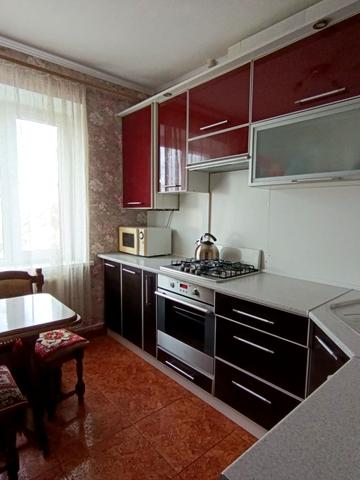 15 Квітня вул., 37