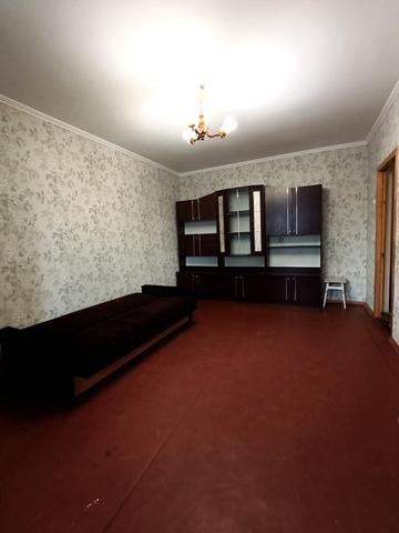 Ревуцького вул., 7