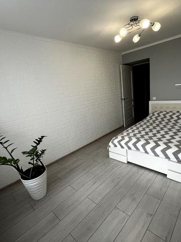 Шота Руставелі вул., 13