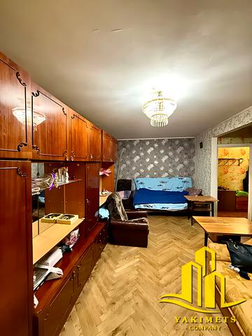 Академіка Стражеска вул., 11