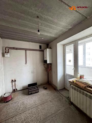 Тролейбусна вул., 24