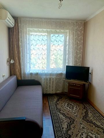 Янтарна вул., 81